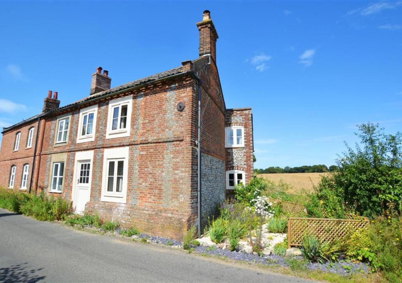 Poppy Cottage Bodham 外观 照片